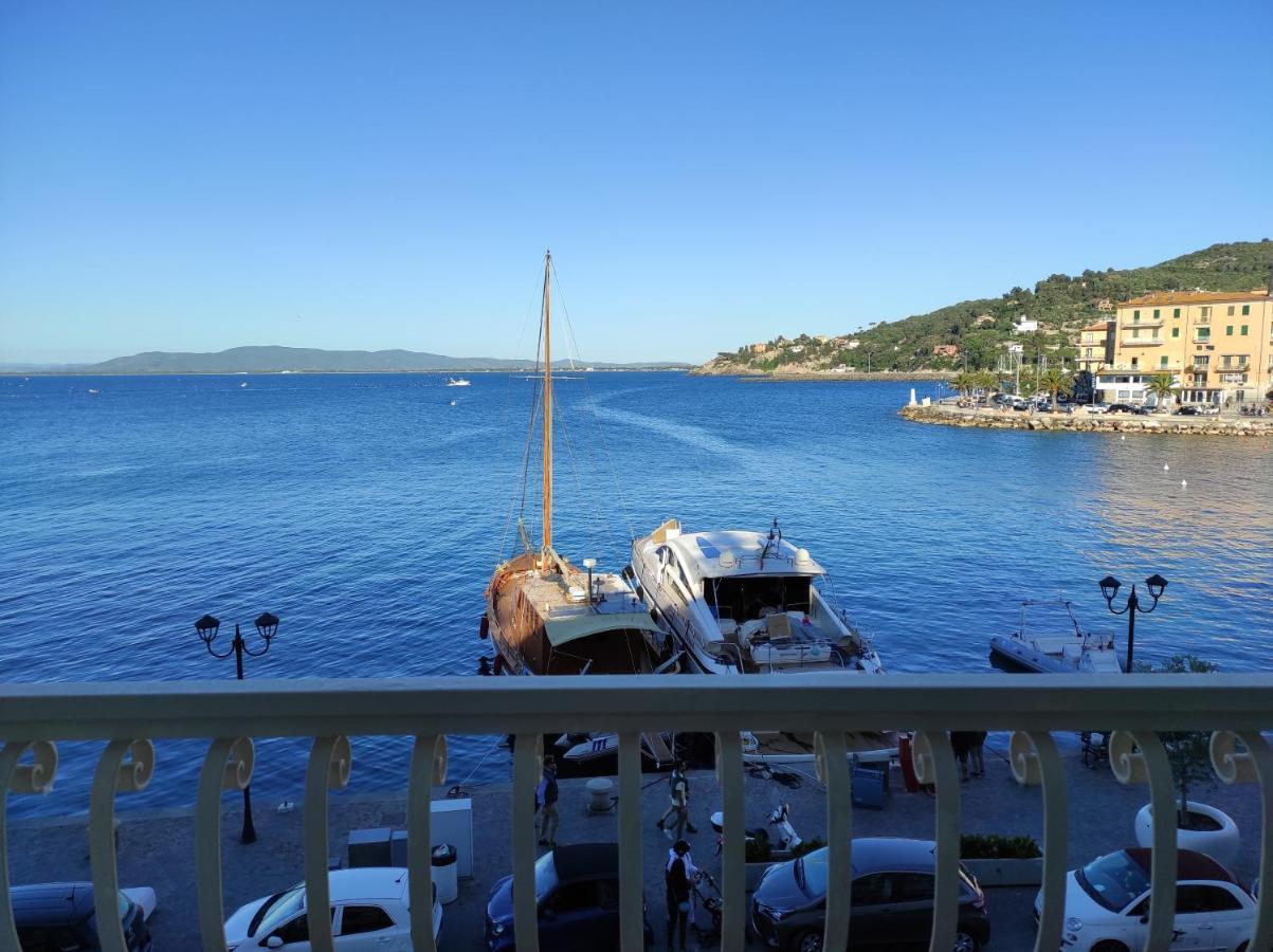 Molo 28 Beach Parking Ac Porto Santo Stefano  Luaran gambar