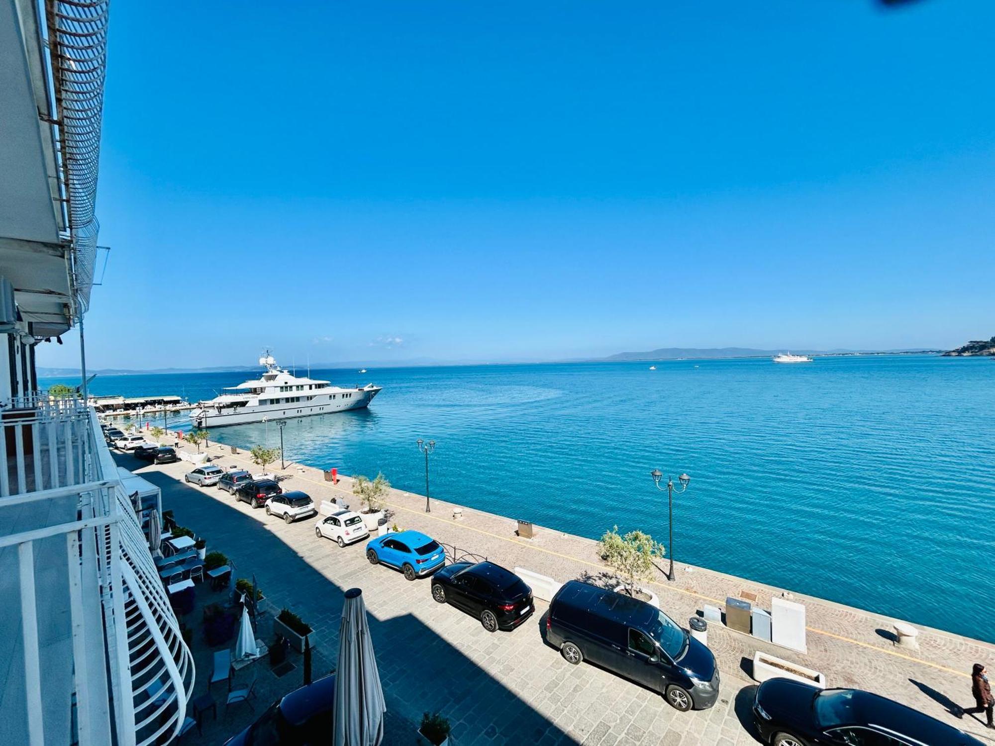 Molo 28 Beach Parking Ac Porto Santo Stefano  Luaran gambar