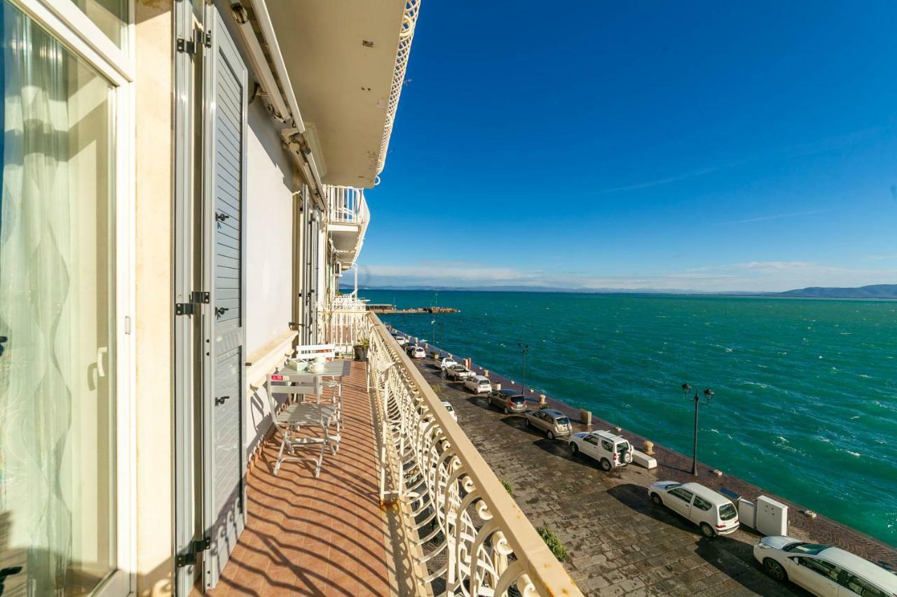 Molo 28 Beach Parking Ac Porto Santo Stefano  Luaran gambar