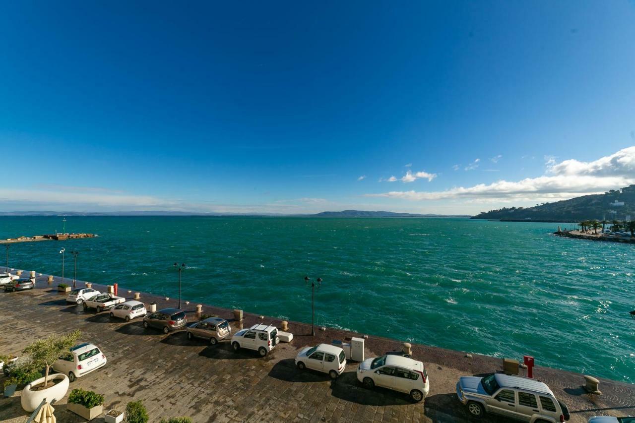 Molo 28 Beach Parking Ac Porto Santo Stefano  Luaran gambar